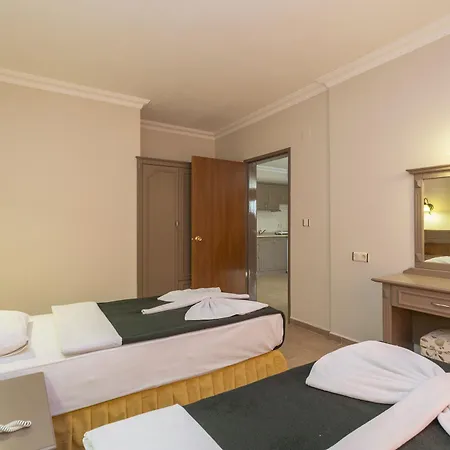 Club Amaris Aparthotel 3*