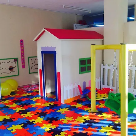 Club Amaris Aparthotel 3*