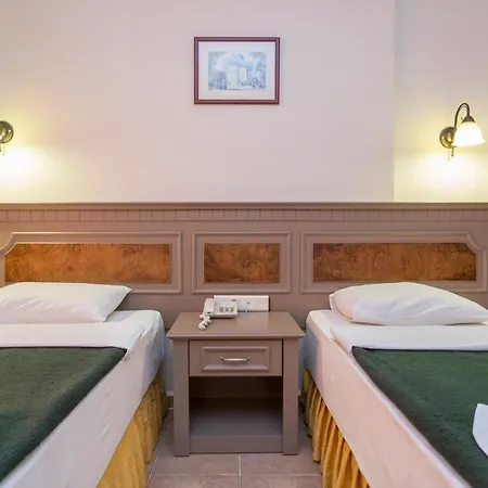 Aparthotel Club Amaris 3*