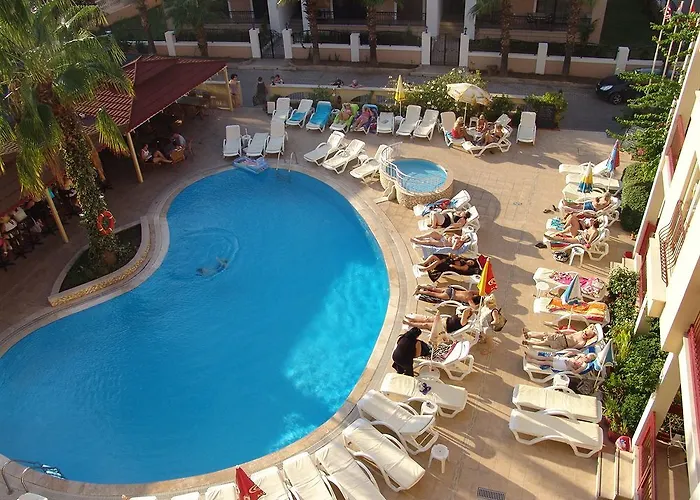 Club Amaris Lägenhetshotell 3*